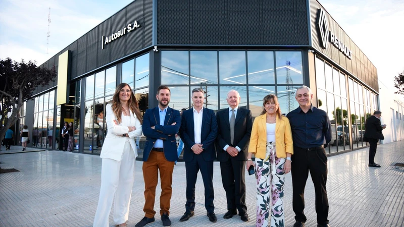 Renault estrena su primer concesionario “New R Store” en Argentina