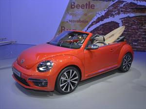 Volkswagen Beetle Convertible Wave, conducción al aire libre