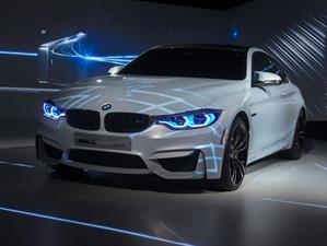BMW M4 Concept Iconic Lights, con luces láser y OLED
