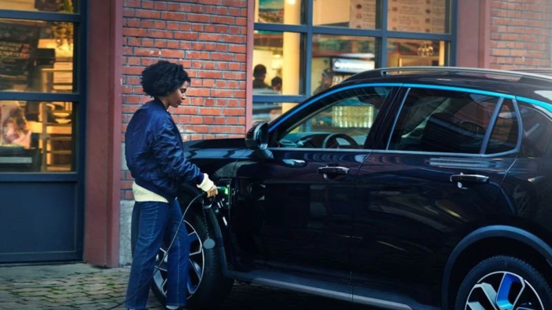 Lynk & Co supera a BYD con carga ultrarrápida: batería de 900 voltios marca nuevo récord