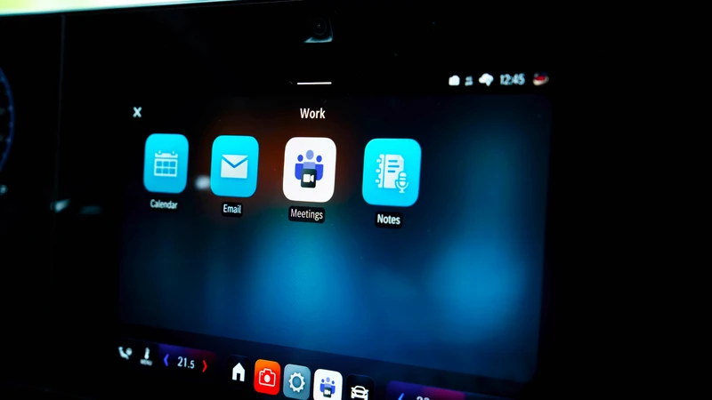 Mercedes-Benz procura convertir sus autos en una extensión de la oficina