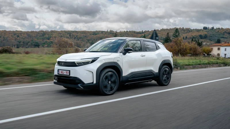 Toyota Urban Cruiser llega a Europa con autonomía de 426 km, ¿lo veremos en México?