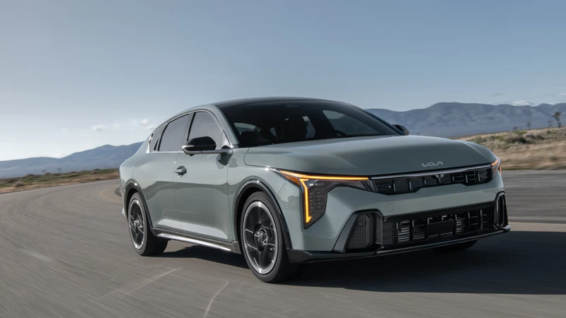 Empieza la pre venta del Kia K4 en Argentina