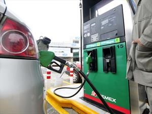Ajuste diario del precio de la gasolina en México entra en vigor
