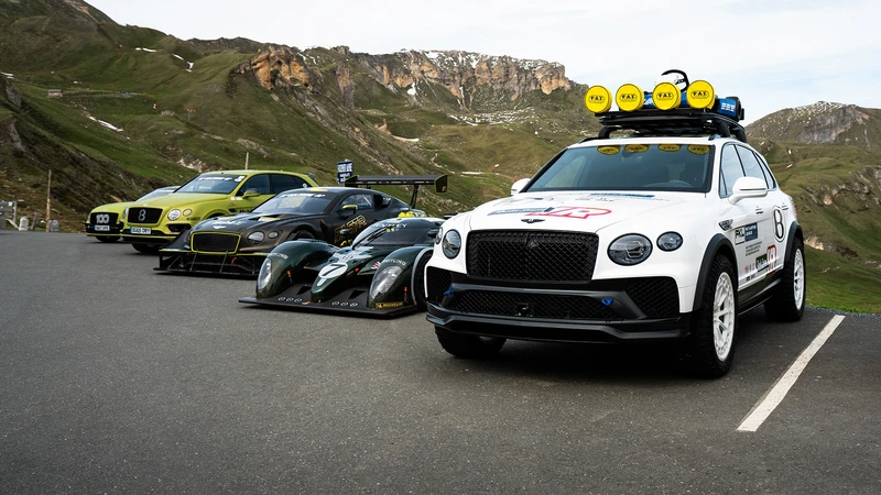 Bentley conquista los Alpes y presume su legado en las alturas