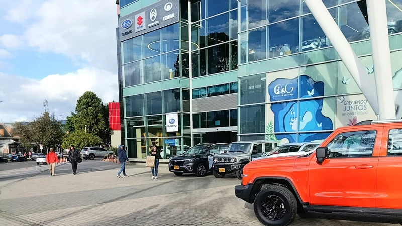 Sanautos Multimarca e Inchcape inauguran segundo centro de experiencia en Bogotá