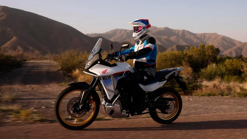 La Honda XL750 Transalp se lanza y ya tiene precio en Argentina