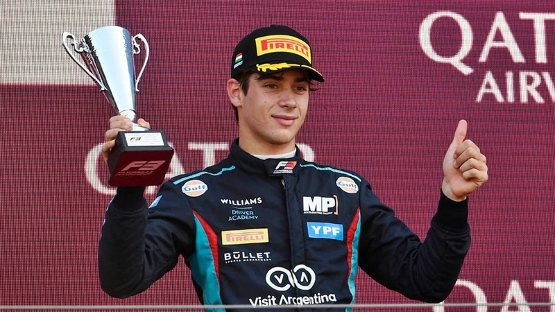 Franco Colapinto a un paso de estar en el Top 5 en el torneo de la FIA Fórmula 3