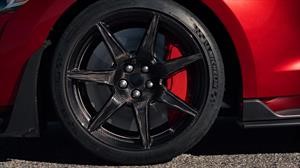 Por qué es importante inflar de más los neumáticos de un automóvil que estará estacionado por días