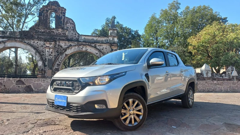 RAM 700 Bighorn CVT 2024 a prueba, conoce el consumo de la pickup automática más barata en México
