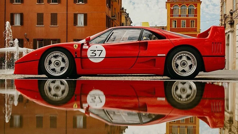 Video - Así lucen los más de 40 Ferraris F40 que participaron en el Legacy Tour 2023