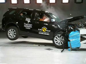 Land Rover Discovery Sport obtiene 5 estrellas de Euro NCAP