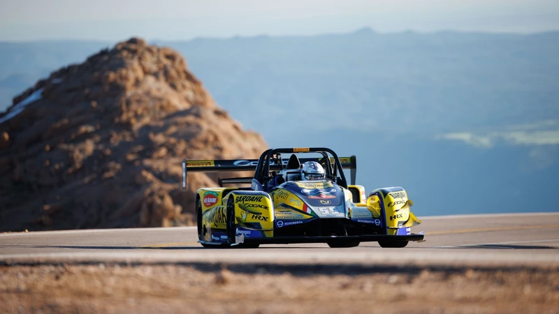 Este auto le ganó a Ford en un Pikes Peak 2025 recortado