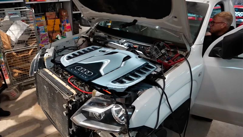 Un swap de ensueño: alguien le está poniendo un V12 TDI a la Volkswagen Amarok