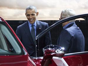 Obama visitó el Auto Show de Detroit 2016