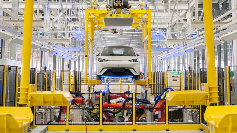 Stellantis podría compartir sus fábricas de Europa con BYD