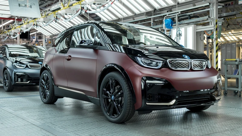 BMW discontinúa al i3, su primer auto eléctrico producido en serie