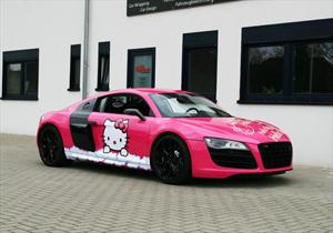 Audi R8 V10 RacingOne Candy-Pink Hello Kitty Design por Cam Shaft