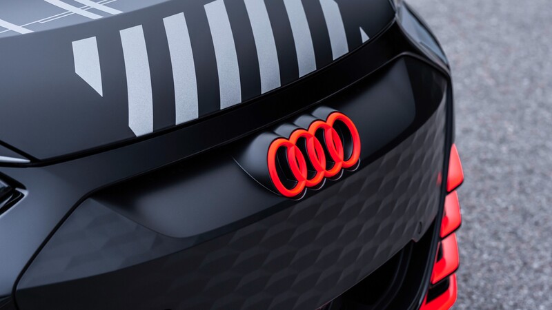 Audi invierte miles de millones de euros en la movilidad eléctrica y digitalización