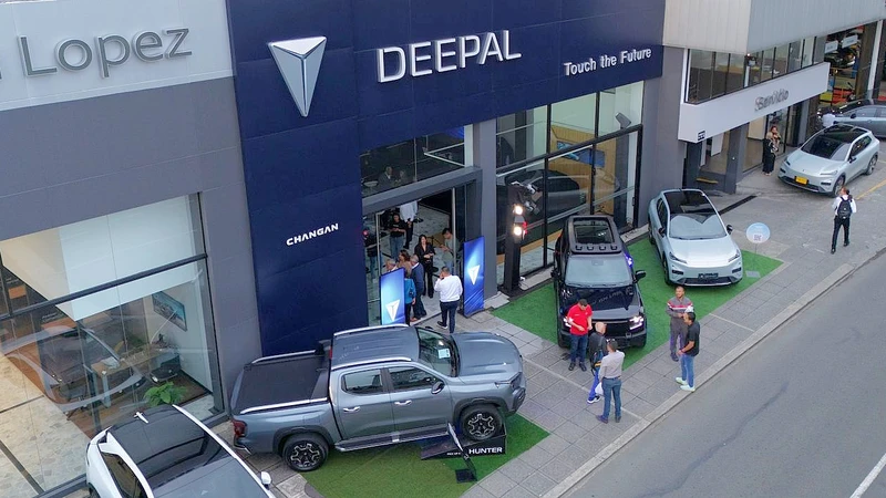 Deepal y Changan inauguran concesionario en Manizales con modelos electrificados