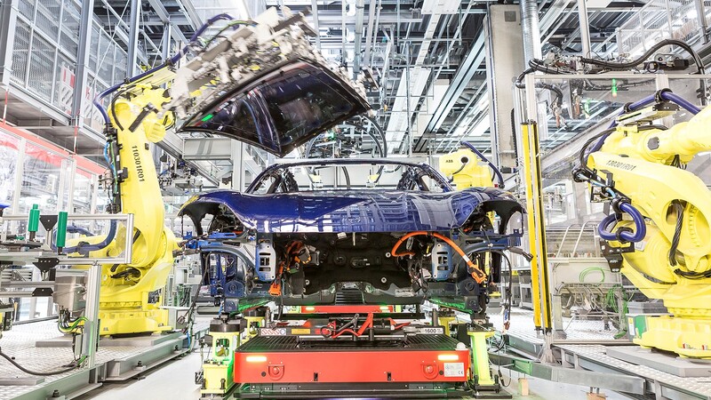 Con el aumento de producción del Taycan, Porsche pide prestados trabajadores a Audi