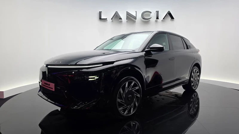 París 2026: Lancia Gamma, un histórico vuelve a la vida transformado en un SUV Fastback