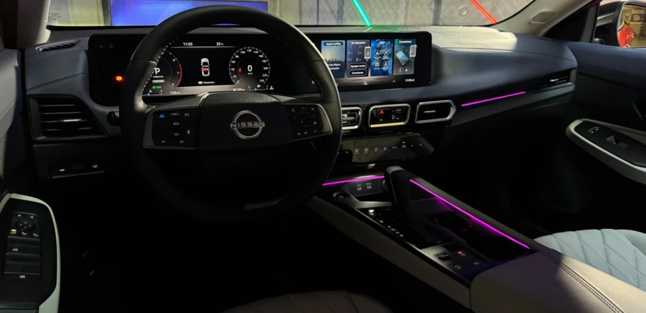 Nissan Sentra 2026, primer contacto en México - Autocosmos