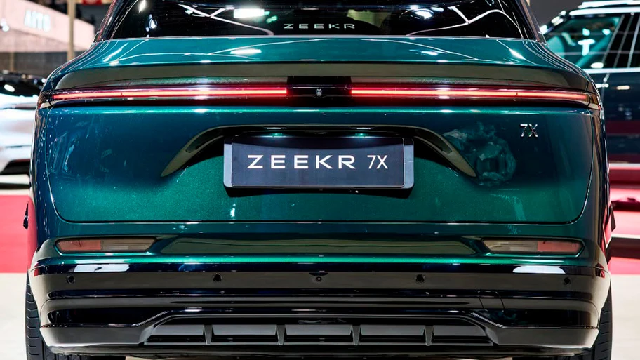 París Zeekr 7X