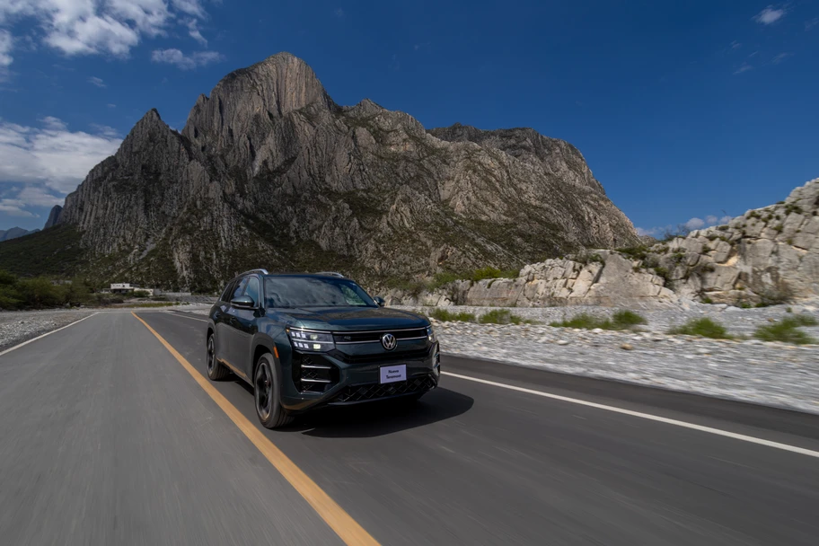 Volkswagen Teramont 2027 llega a México, más tecnológico y seguro - Autocosmos
