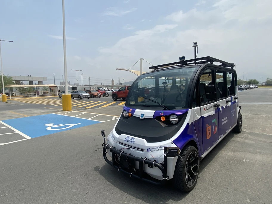 Mia, el minibus autónomo de Clarios y el Tec de Monterrey - Autocosmos