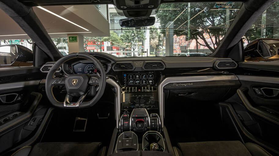 Lamborghini Urus, el SUV más rápido del mundo es un éxito en México