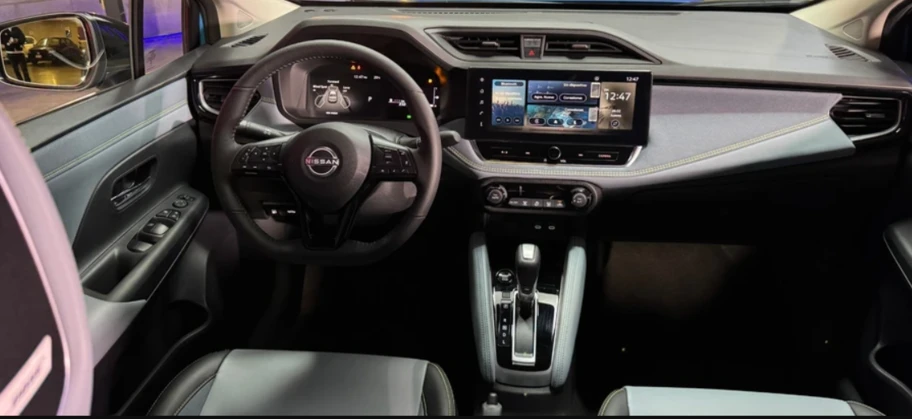 Nissan Versa 2026, primer contacto en México - Autocosmos