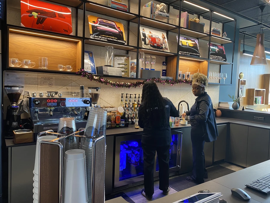 South Florida Porsche Experience, una eléctrica ruta para conocer el Porsche Studio Naples - Autocosmos