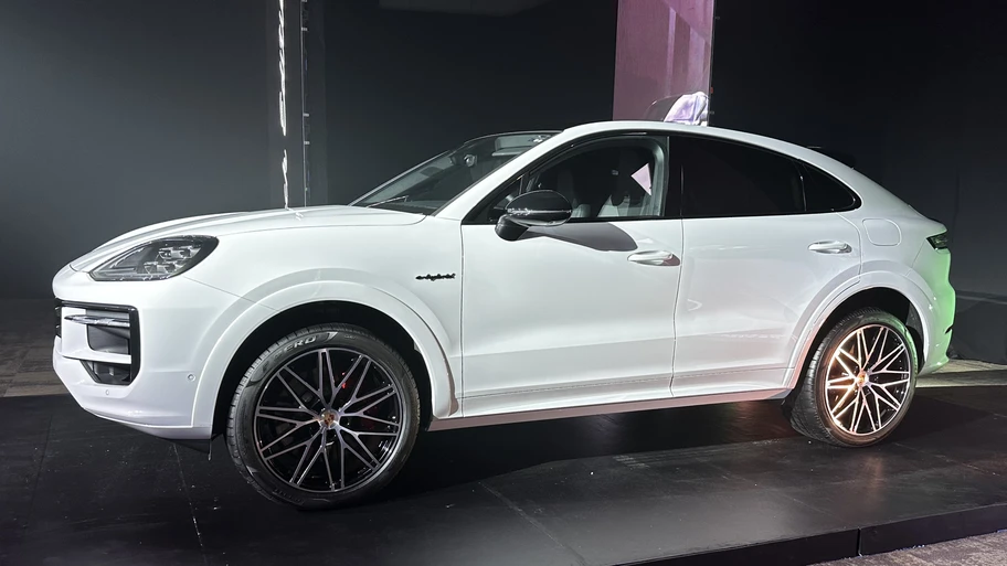 Porsche Black Edition