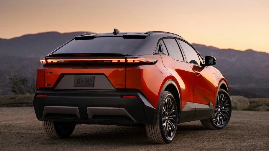 Toyota C-HR eléctrico