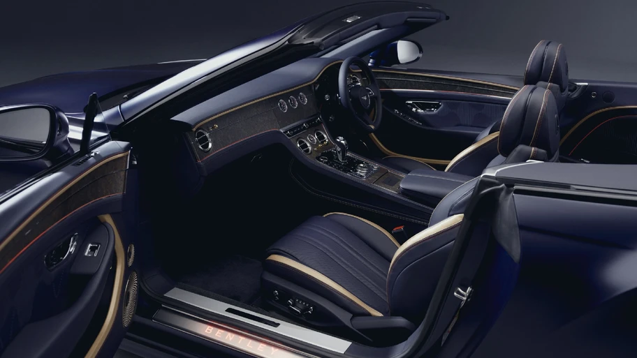 Bentley Continental GTC “Extraordinary Women”, el lujoso convertible creado por tres artistas - Autocosmos