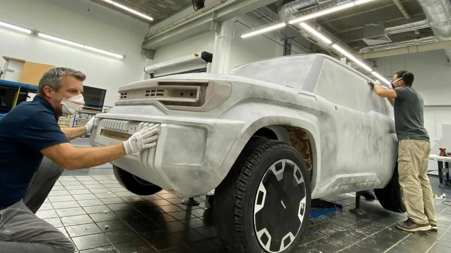 Toyota Land Cruiser 70 se niega a morir y estrena más tecnología