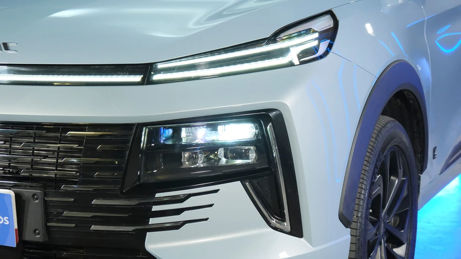JAC 6 PHEV