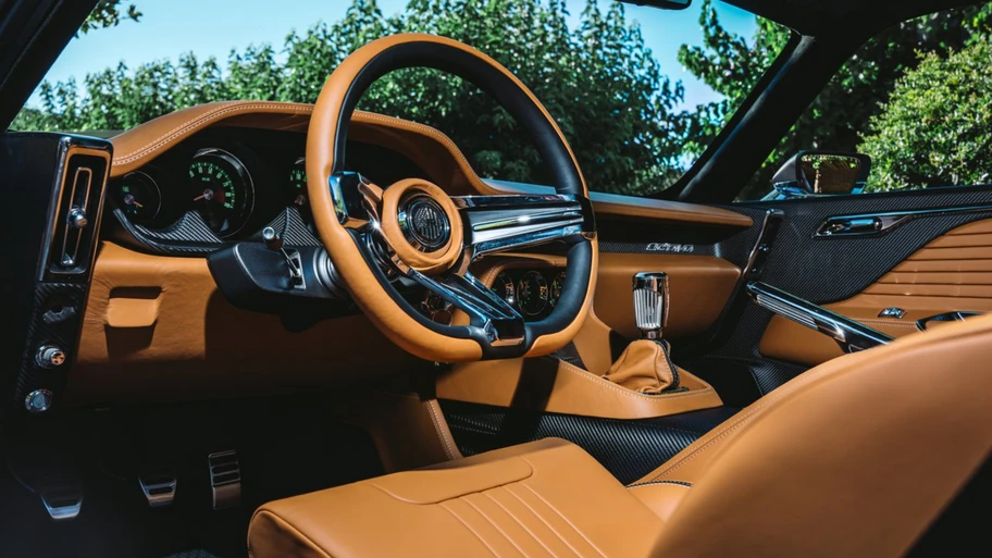 Aston Martin DBS Octavia