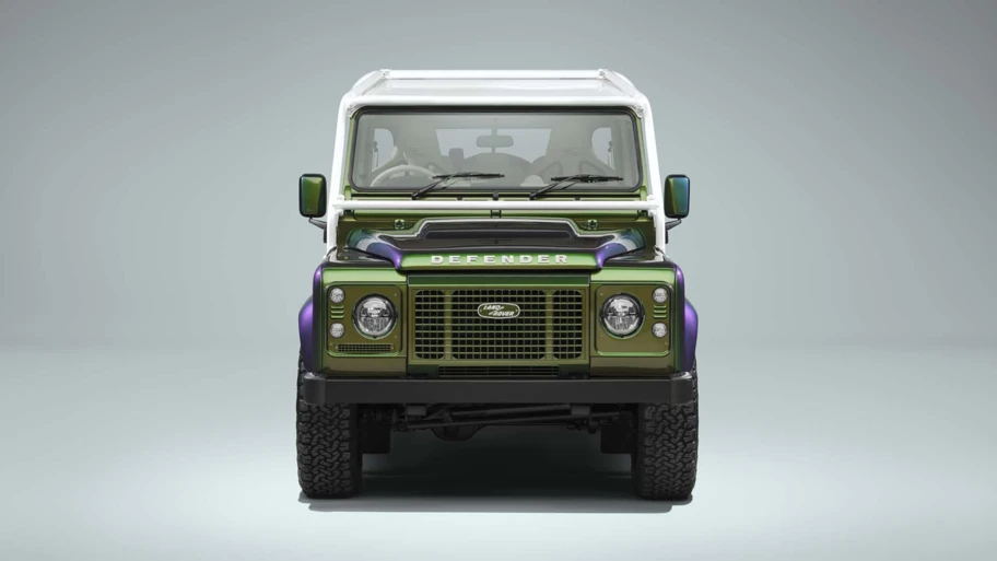 Land Rover revive al Defender clásico con un exclusivo V8 y pintura iridiscente - Autocosmos
