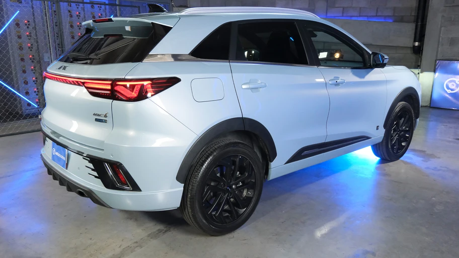 JAC 6 PHEV