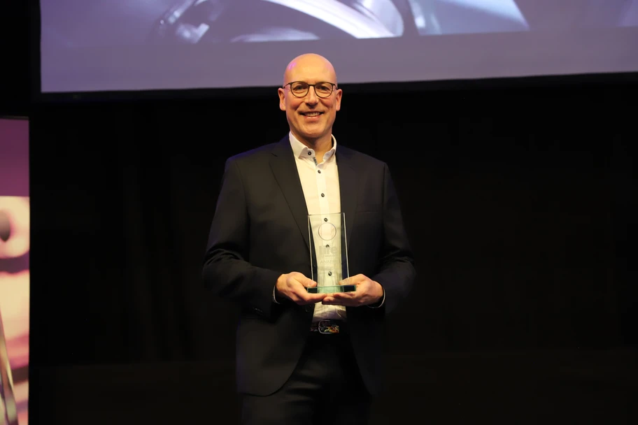 Continental es reconocida como mejor fabricante de llantas - Autocosmos