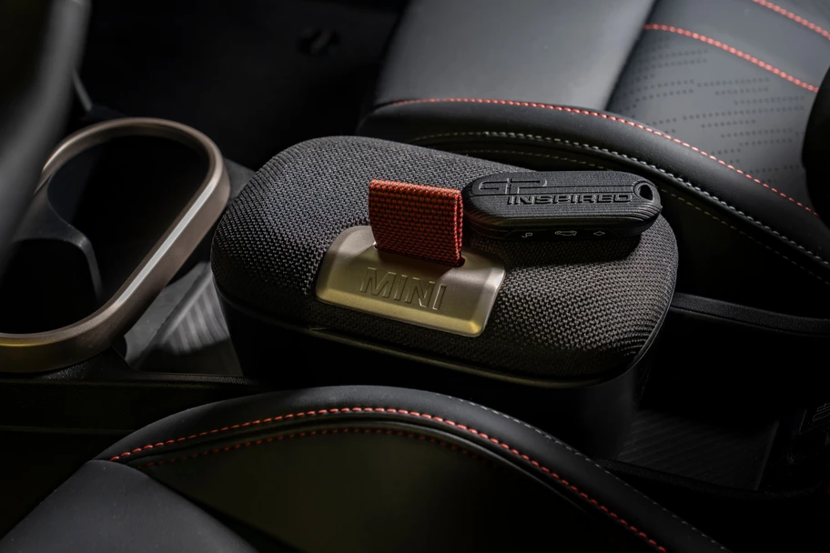 Mini John Cooper Works GP Inspired Edition llega a México, un homenaje al Mini más rápido - Autocosmos