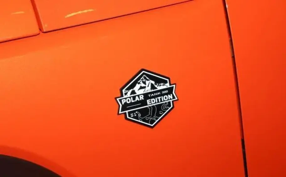 Tank 300 Polar Edition