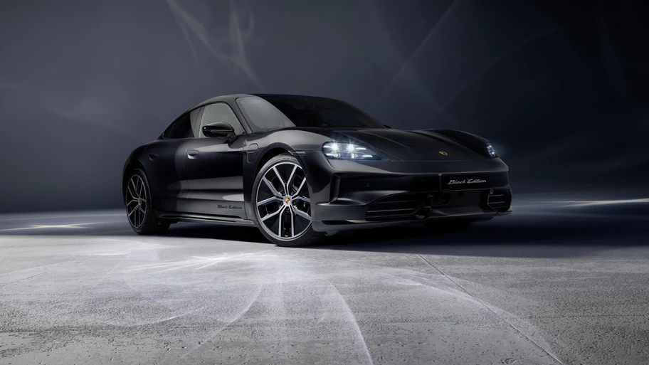Porsche Black Edition