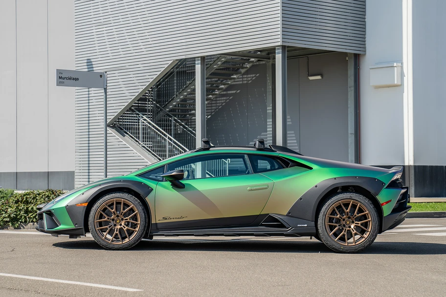 Lamborghini Verde Agave