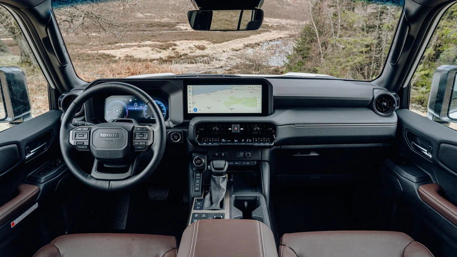 Toyota Land Cruiser Hybrid 48V
