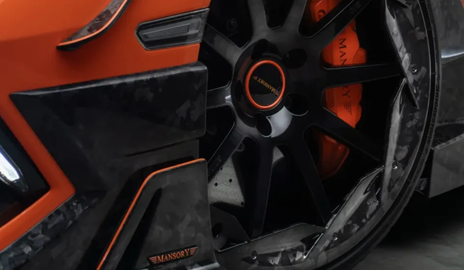 Mansory lleva al Lamborghini Revuelto a otro nivel con el Initiate - Autocosmos
