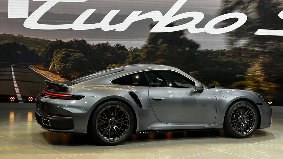 Porsche 911 Turbo S 2025 Autoshow