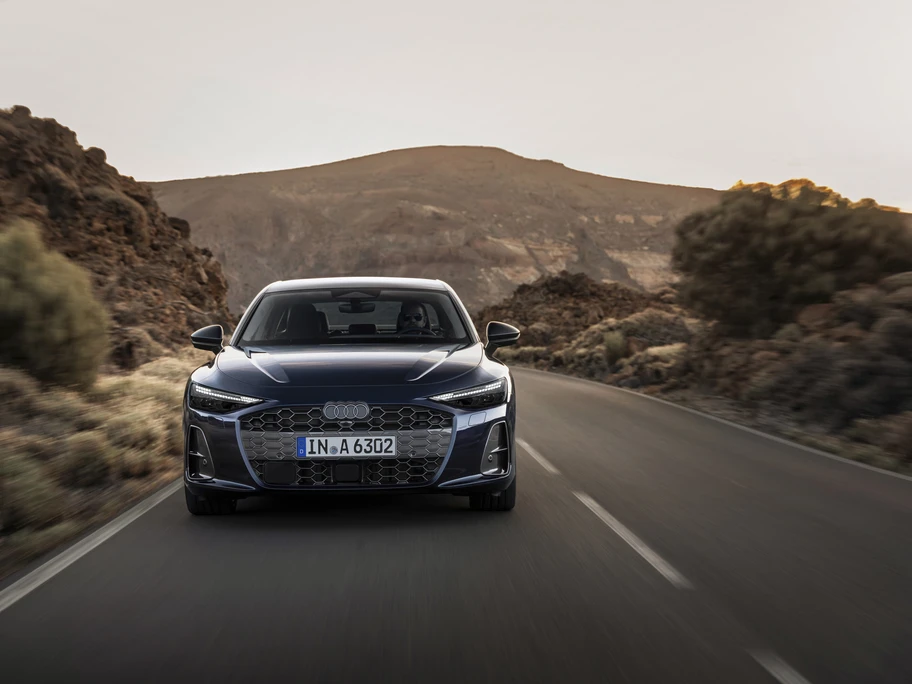 Audi A6 Sedán 2026 llega a México, más tecnológico, espacioso y eficiente - Autocosmos